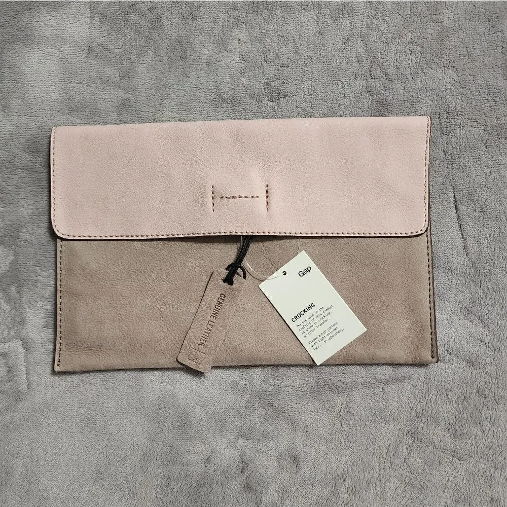 Nwt GAP envelope clutch. Sueded leather. Pink/dark